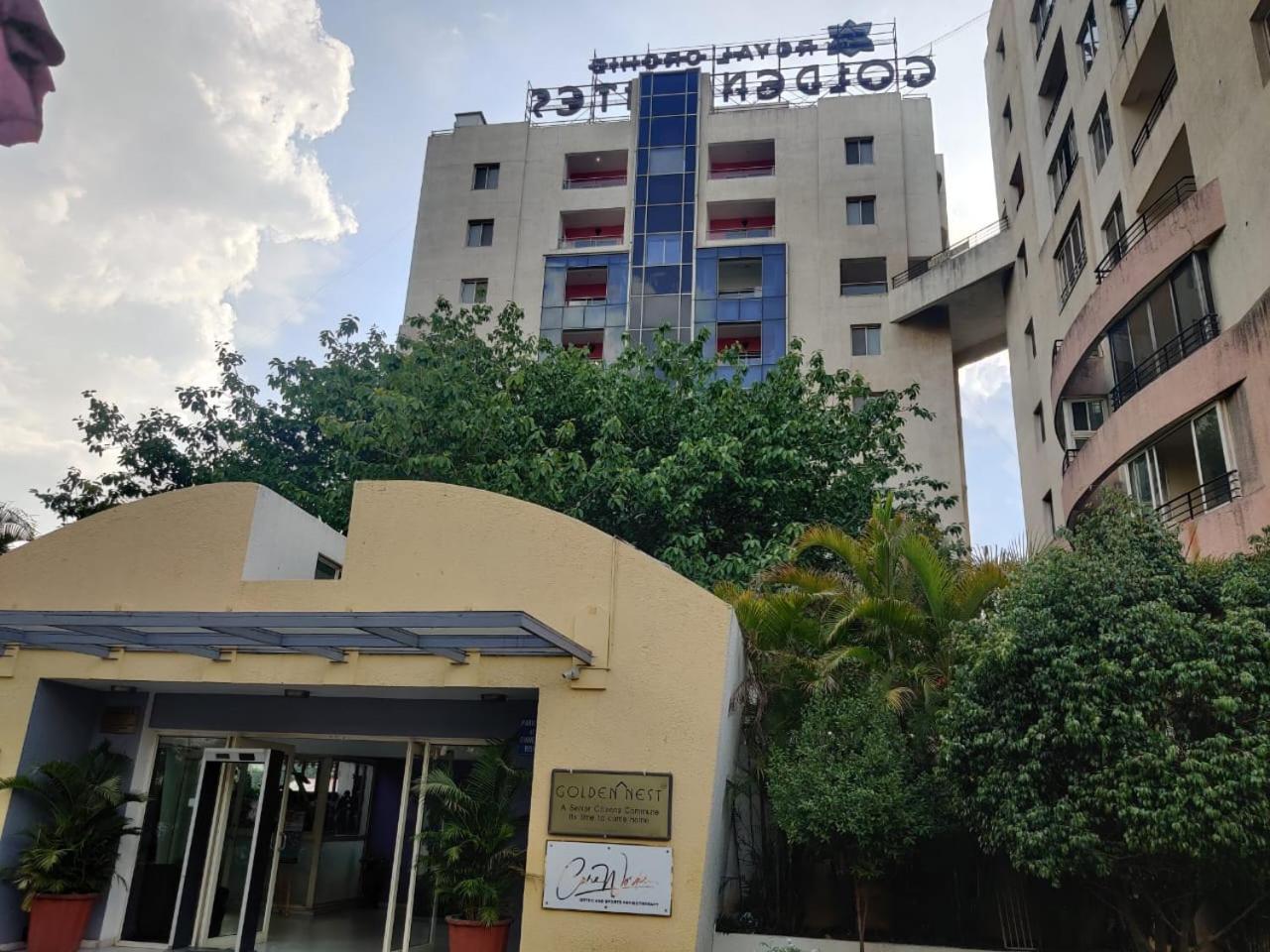 Royal Orchid Golden Suites Pune Extérieur photo